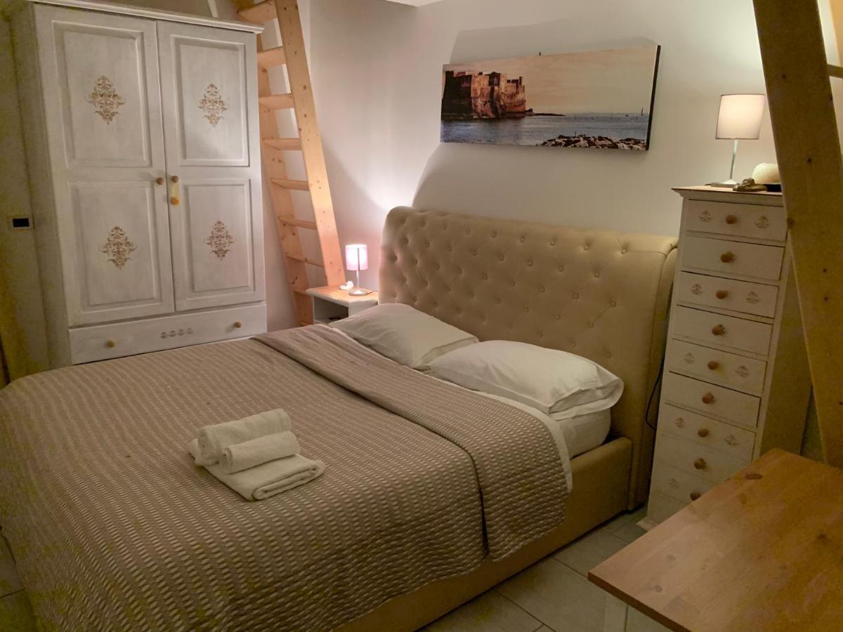 La Casa Di Hoby Apartman Nápoly Kültér fotó