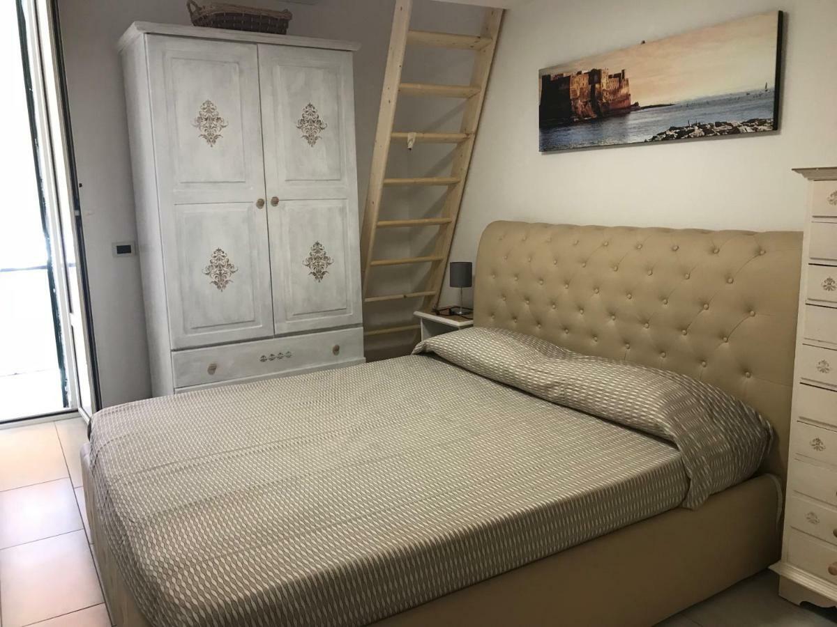 La Casa Di Hoby Apartman Nápoly Kültér fotó